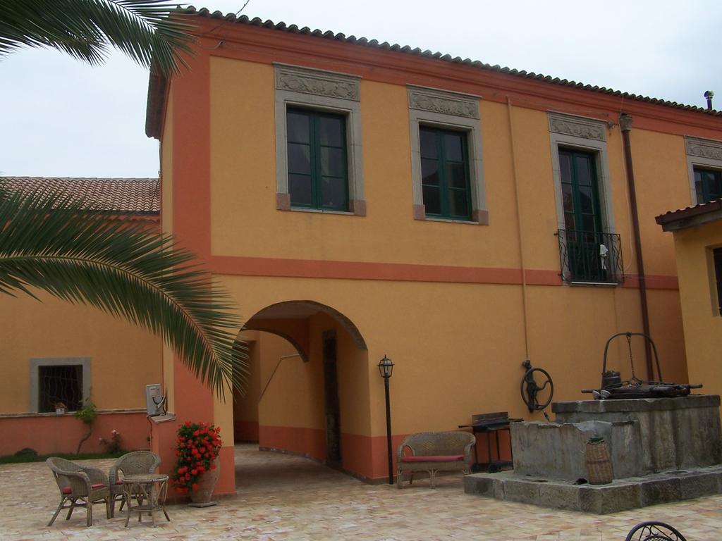 Casale Romano Resort E Relais Motta Camastra Exteriér fotografie